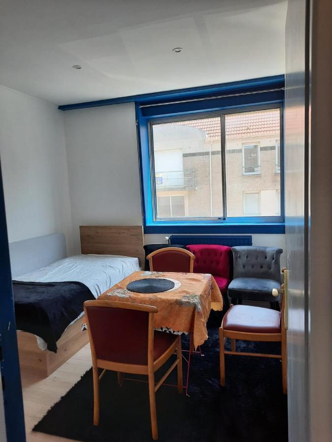 une détente à la plage Dunkirk Exterior foto
